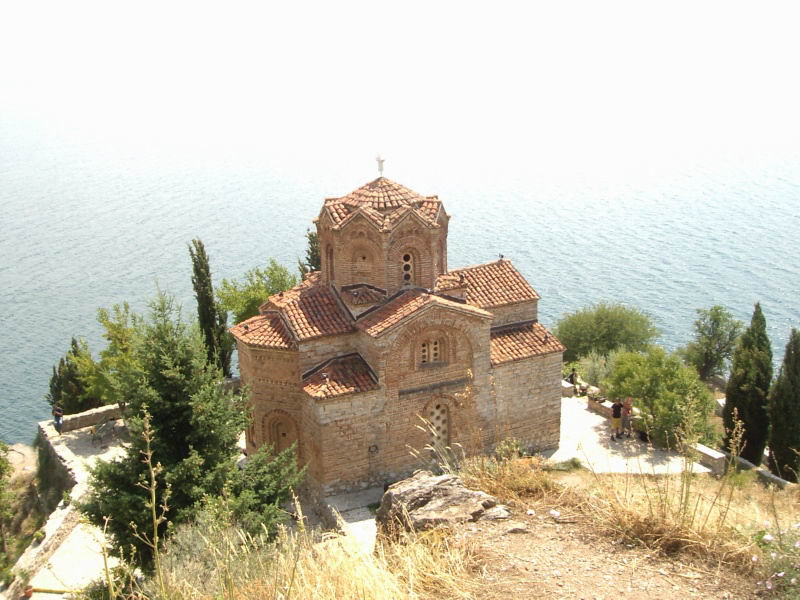 http://www.tonyco.net/Pictures/Ohrid_8_07_2006/IMG_0058Q.JPG