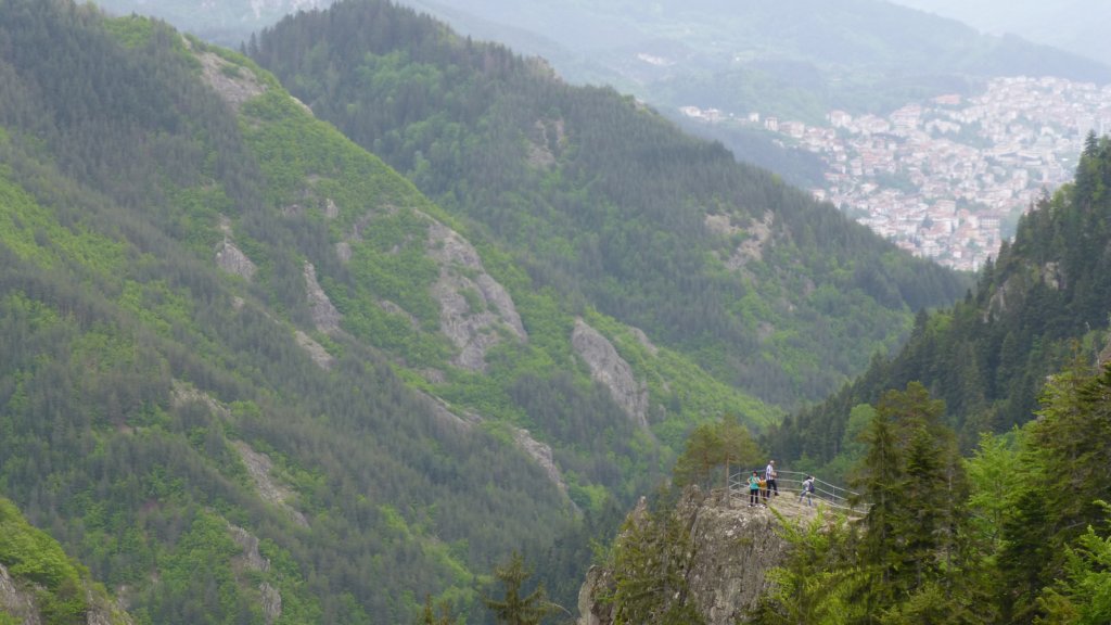 http://www.tonyco.net/pictures/Canyon_Waterfalls_Smolyan_16_05_2015/photo123.jpg