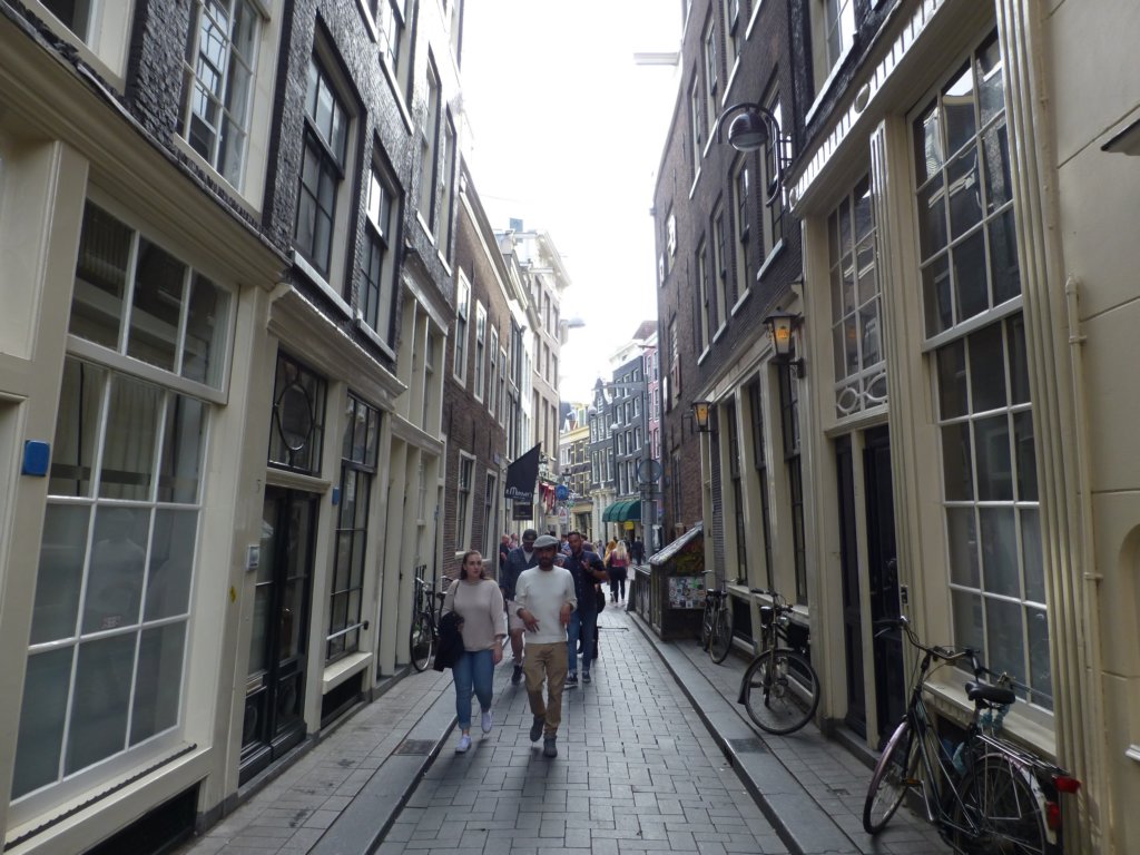 http://www.tonyco.net/pictures/Euro_Trip_2018/Amsterdam/photo34.jpg