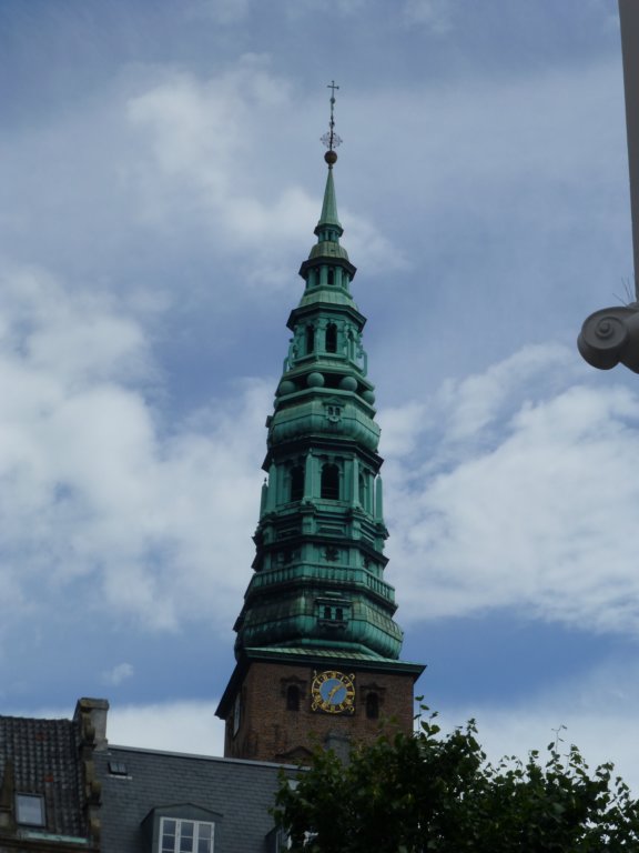 http://www.tonyco.net/pictures/Euro_Trip_2018/Copenhagen/helligaandskirken3.jpg