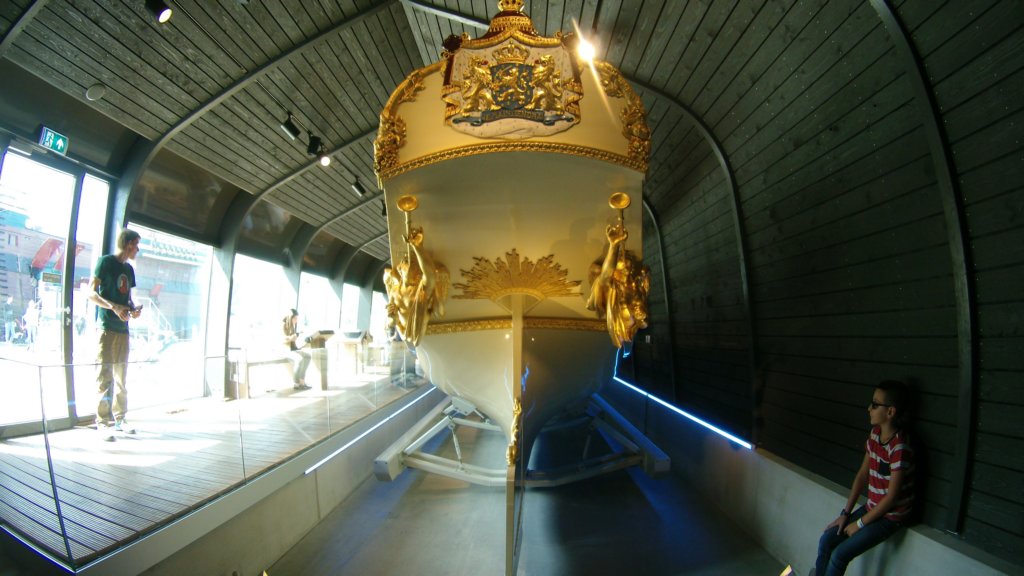 http://www.tonyco.net/pictures/Euro_Trip_2018/MaritimeMuseum/photo48.jpg