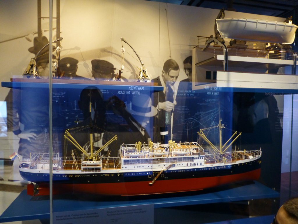 http://www.tonyco.net/pictures/Euro_Trip_2018/MaritimeMuseum/photo64.jpg