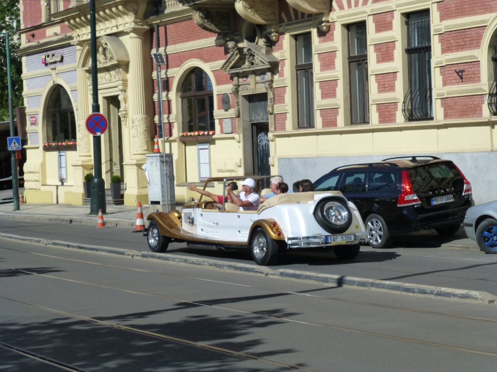 http://www.tonyco.net/pictures/Euro_Trip_2018/Prague/photo8.jpg