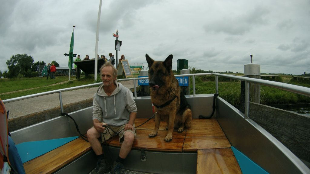 http://www.tonyco.net/pictures/Euro_Trip_2018/Zaanse_Schans/photo47.jpg