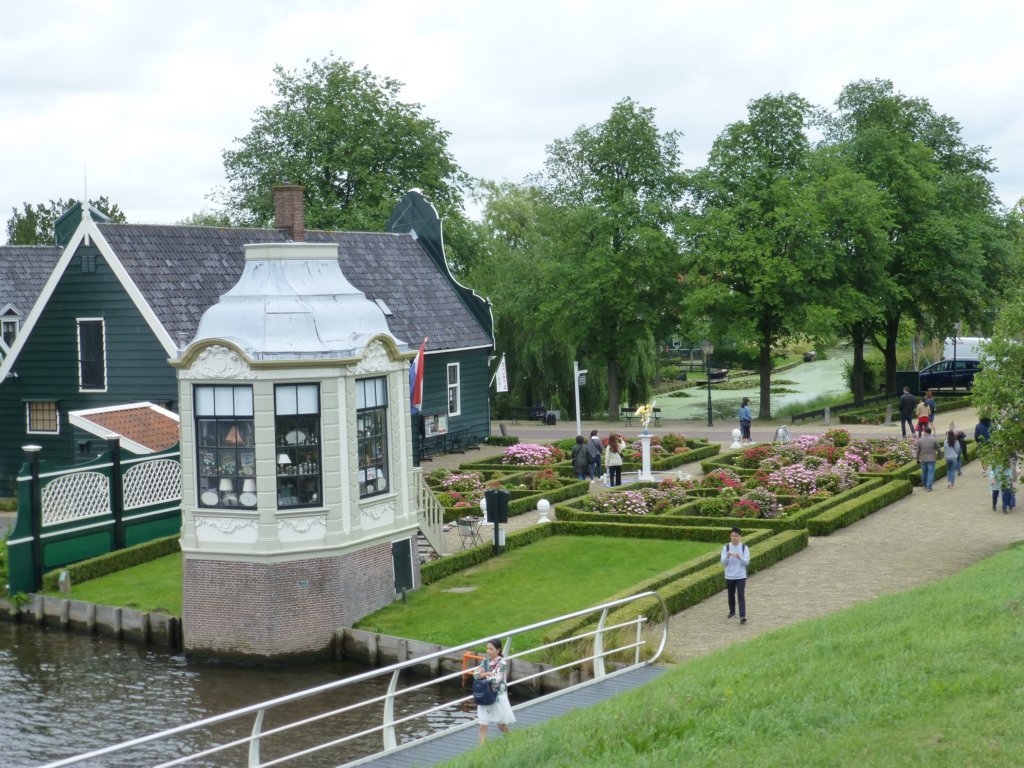 http://www.tonyco.net/pictures/Euro_Trip_2018/Zaanse_Schans/photo71.jpg