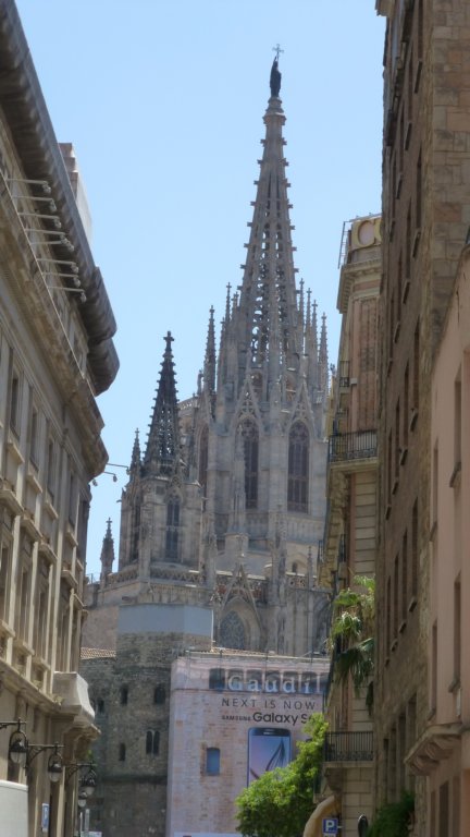 http://www.tonyco.net/pictures/Family_trip_2015/Barcelona/Barcelona/catedraldebarcelona.jpg