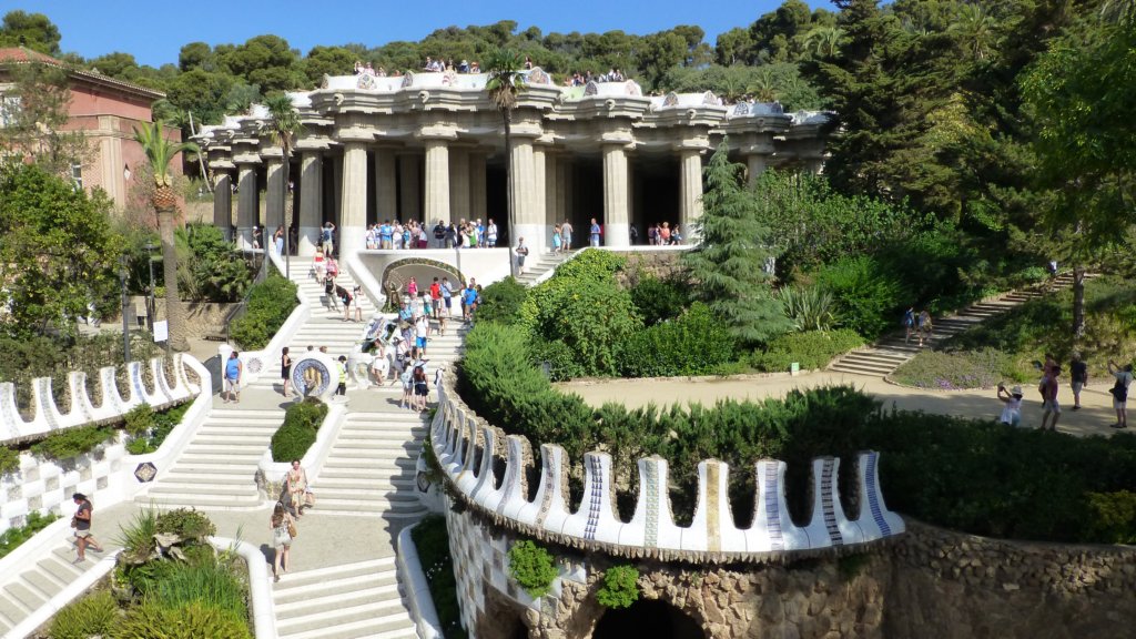http://www.tonyco.net/pictures/Family_trip_2015/Barcelona/Park_Guell/parcguell16.jpg