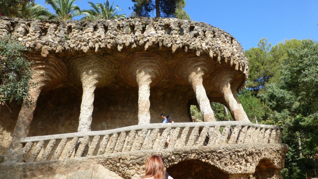 http://www.tonyco.net/pictures/Family_trip_2015/Barcelona/Park_Guell/parcguell19.jpg