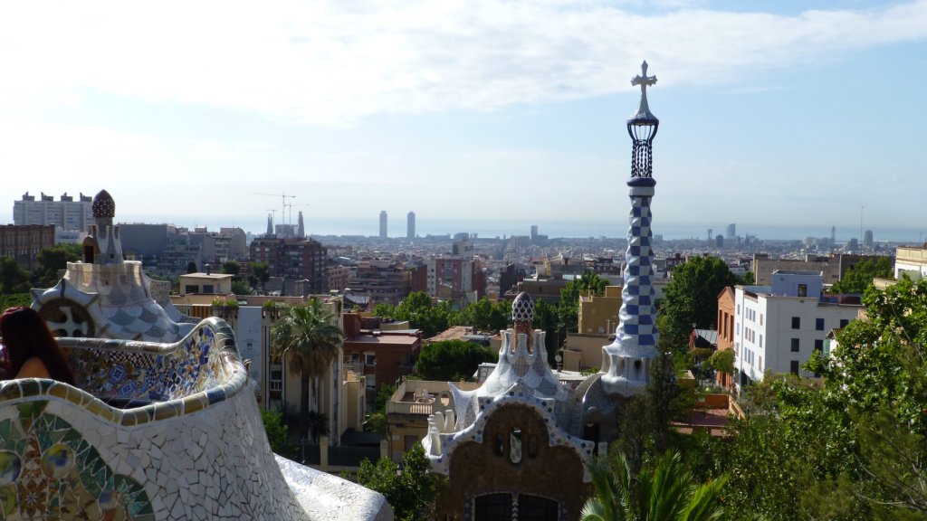 http://www.tonyco.net/pictures/Family_trip_2015/Barcelona/Park_Guell/photo7.jpg