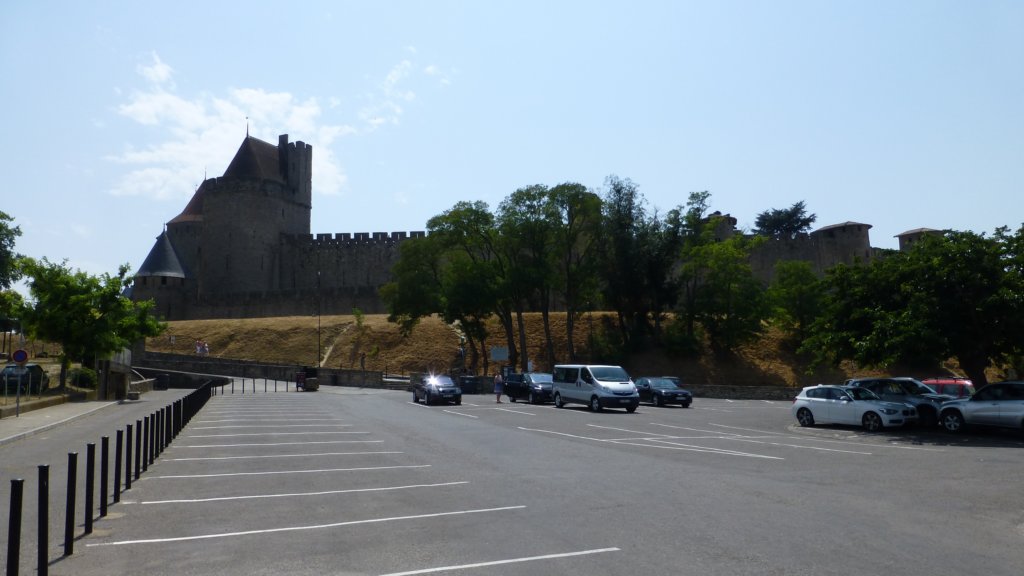 http://www.tonyco.net/pictures/Family_trip_2015/Carcassonne/photo.jpg