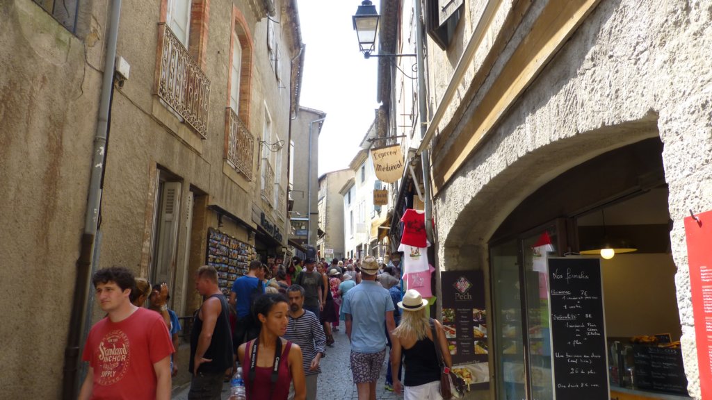 http://www.tonyco.net/pictures/Family_trip_2015/Carcassonne/photo16.jpg