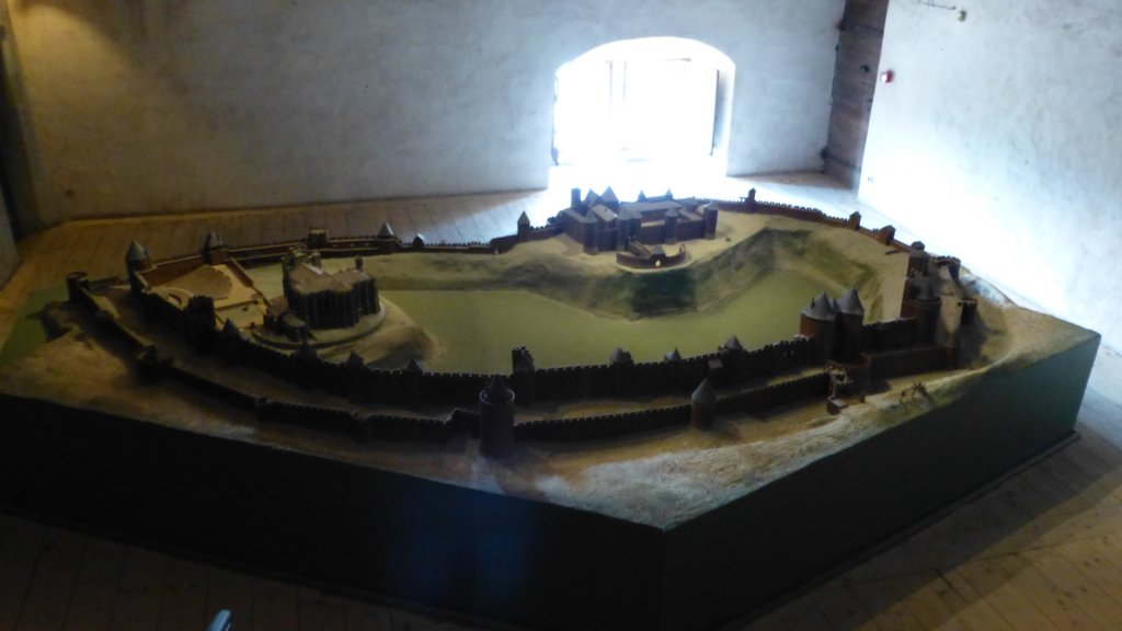 http://www.tonyco.net/pictures/Family_trip_2015/Carcassonne/photo29.jpg