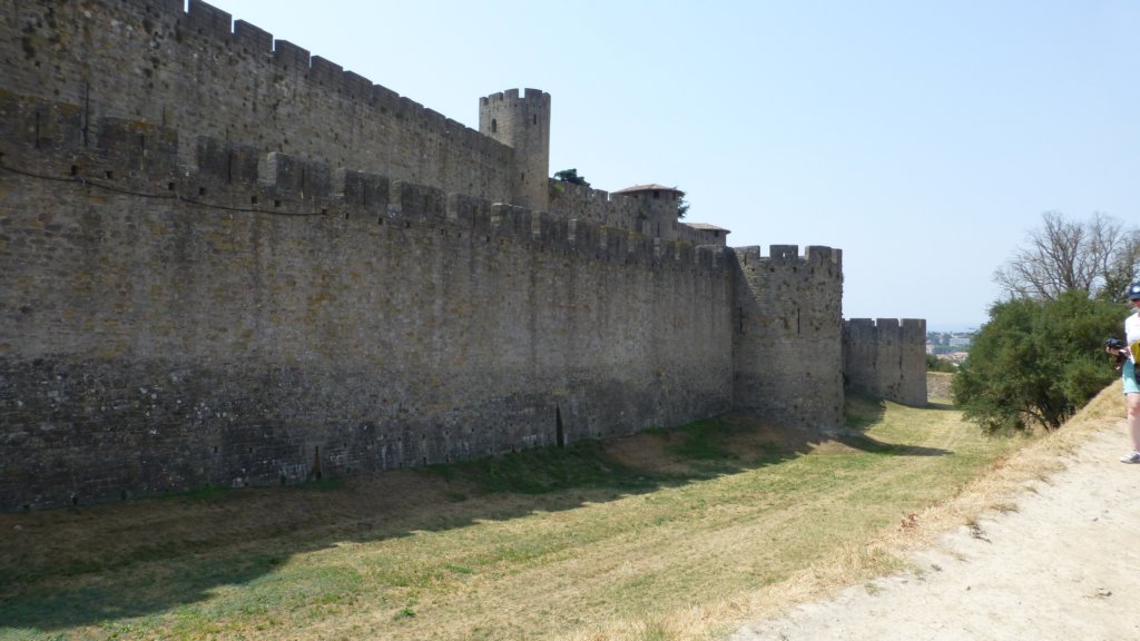 http://www.tonyco.net/pictures/Family_trip_2015/Carcassonne/photo5.jpg