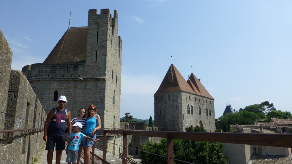 http://www.tonyco.net/pictures/Family_trip_2015/Carcassonne/photo60.jpg