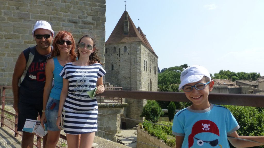 http://www.tonyco.net/pictures/Family_trip_2015/Carcassonne/photo62.jpg