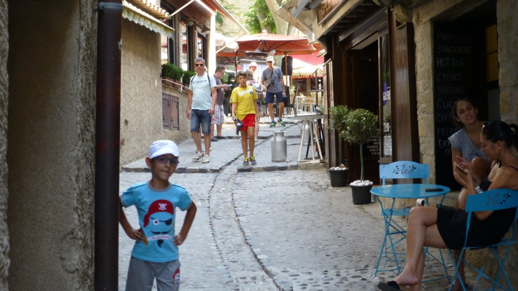http://www.tonyco.net/pictures/Family_trip_2015/Carcassonne/photo68.jpg