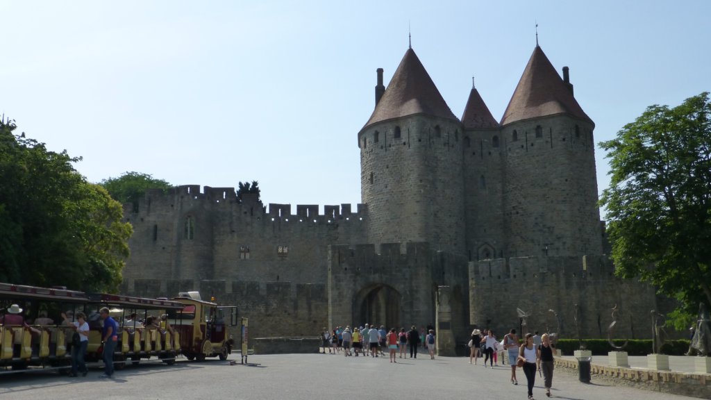 http://www.tonyco.net/pictures/Family_trip_2015/Carcassonne/photo92.jpg
