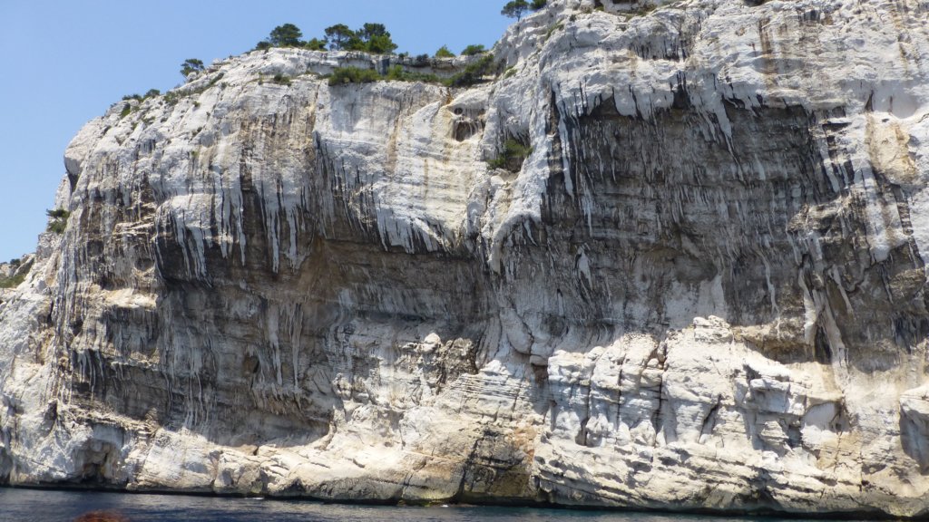 http://www.tonyco.net/pictures/Family_trip_2015/Cassis_Calanques/calanques18.jpg