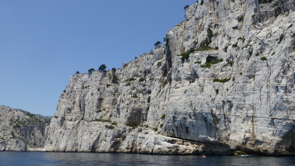 http://www.tonyco.net/pictures/Family_trip_2015/Cassis_Calanques/calanques21.jpg