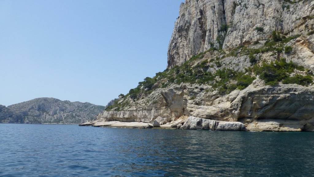 http://www.tonyco.net/pictures/Family_trip_2015/Cassis_Calanques/calanques41.jpg