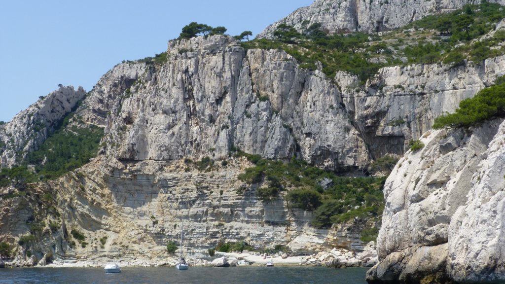 http://www.tonyco.net/pictures/Family_trip_2015/Cassis_Calanques/calanques43.jpg