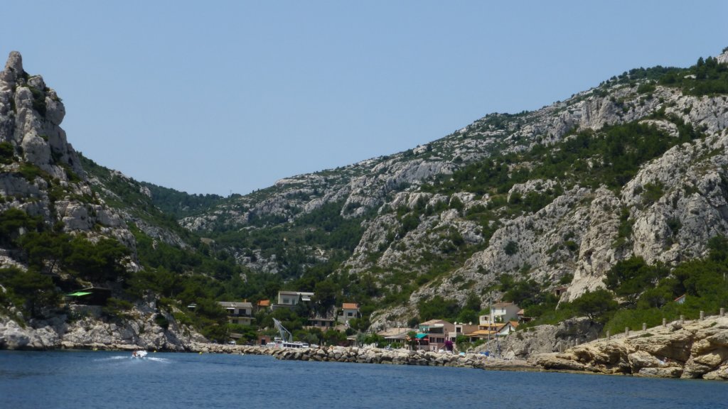 http://www.tonyco.net/pictures/Family_trip_2015/Cassis_Calanques/calanques48.jpg