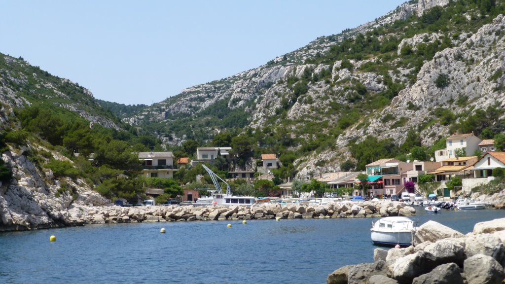 http://www.tonyco.net/pictures/Family_trip_2015/Cassis_Calanques/calanques49.jpg