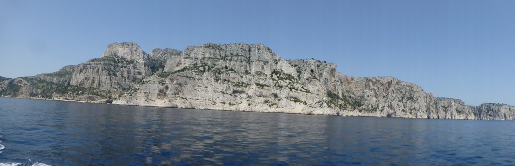 http://www.tonyco.net/pictures/Family_trip_2015/Cassis_Calanques/photo19.jpg