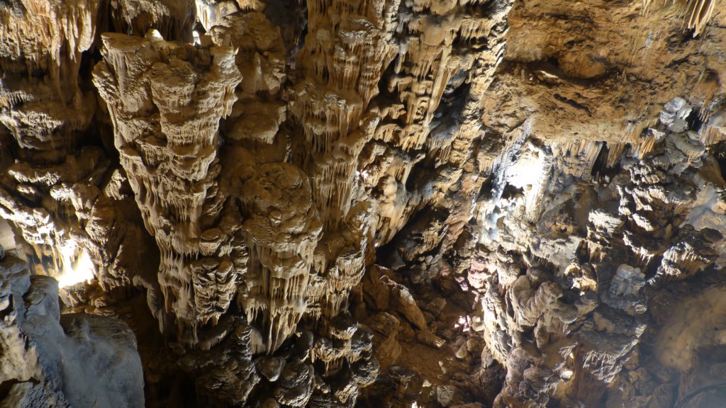 http://www.tonyco.net/pictures/Family_trip_2015/La_Grotte_des_Demoiselles/lagrottedesdemoiselles55.jpg