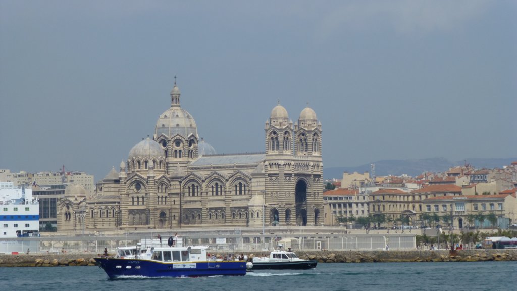 http://www.tonyco.net/pictures/Family_trip_2015/Marseille/cathedraledelamajor4.jpg