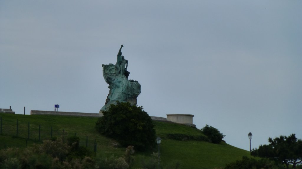 http://www.tonyco.net/pictures/Family_trip_2015/Marseille/palaisdescongresdupharo2.jpg