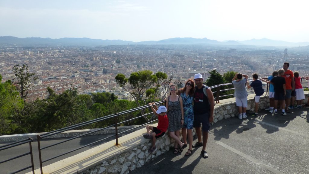 http://www.tonyco.net/pictures/Family_trip_2015/Marseille/photo6.jpg