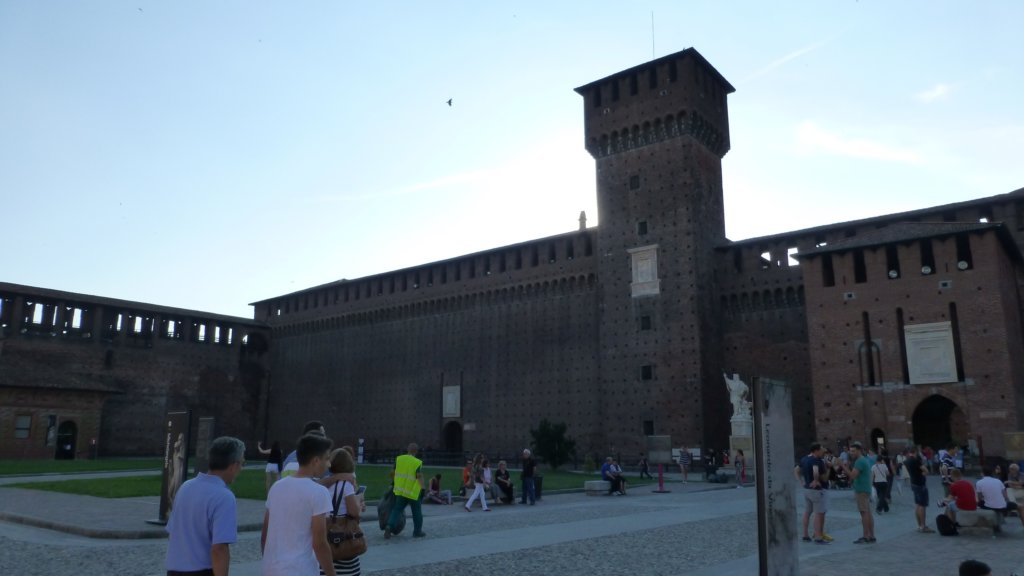 castellosforzesco4.jpg