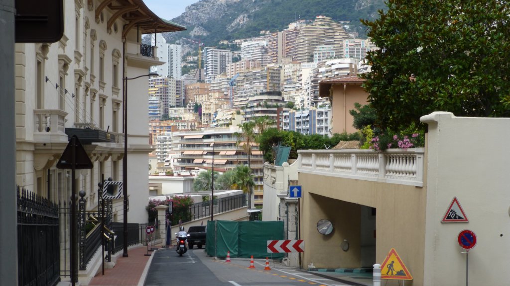 http://www.tonyco.net/pictures/Family_trip_2015/Monaco/photo70.jpg