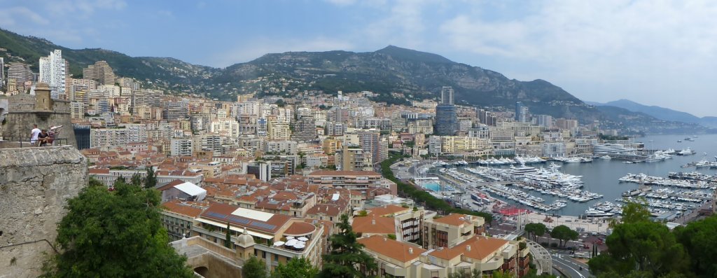 http://www.tonyco.net/pictures/Family_trip_2015/Monaco/photo90.jpg