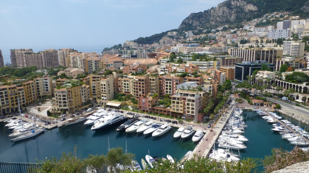http://www.tonyco.net/pictures/Family_trip_2015/Monaco/photo97.jpg
