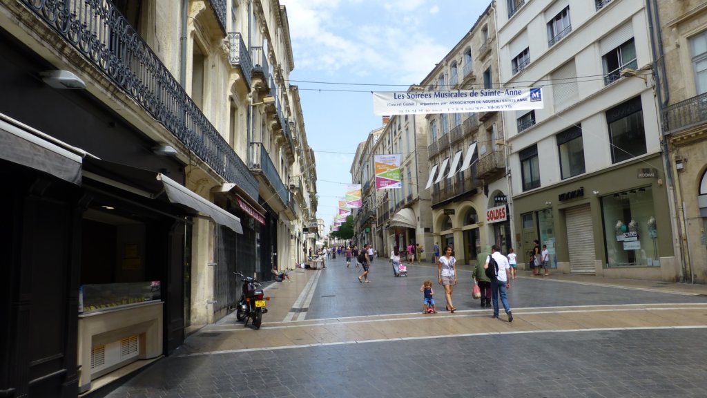 http://www.tonyco.net/pictures/Family_trip_2015/Montpellier/photo17.jpg