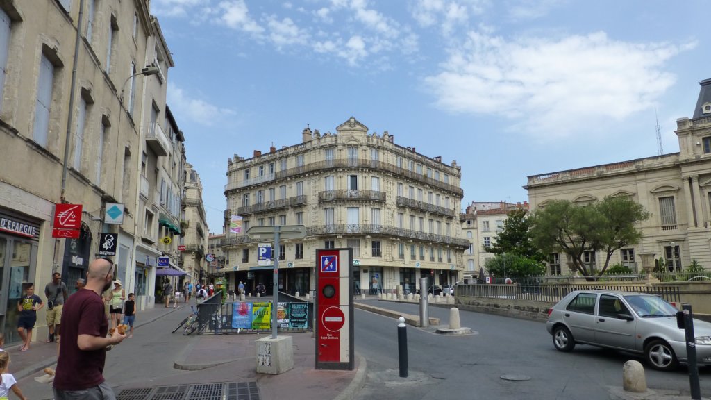 http://www.tonyco.net/pictures/Family_trip_2015/Montpellier/photo19.jpg