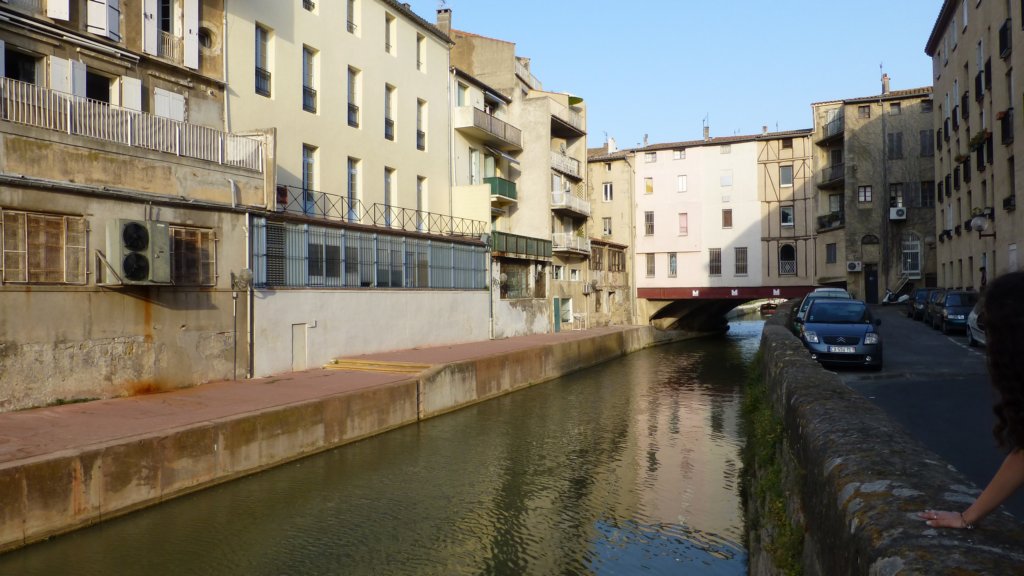 http://www.tonyco.net/pictures/Family_trip_2015/Narbonne/canaldelarobine2.jpg