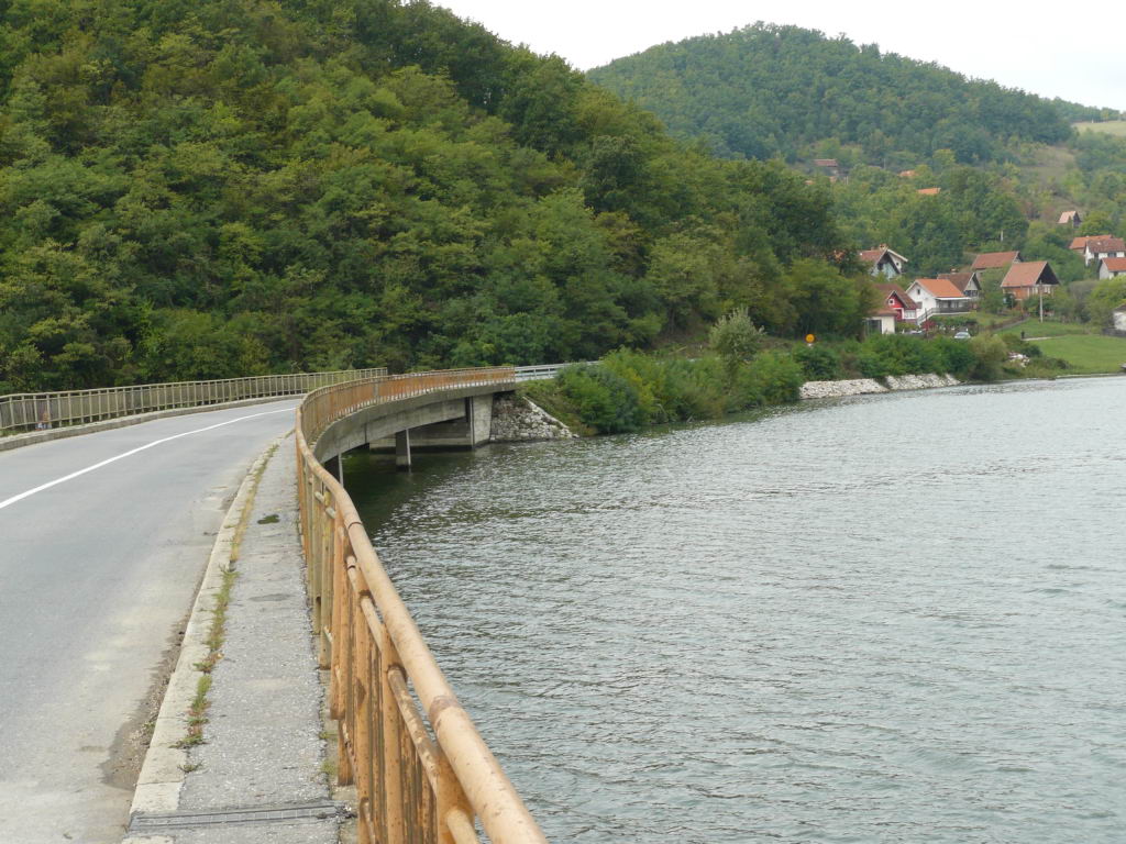 http://www.tonyco.net/pictures/Golubac_28_09_2008/P1040957.JPG