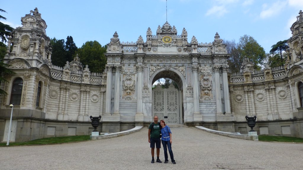 http://www.tonyco.net/pictures/Istanbul_2015/Dolmabahce/photo24.jpg