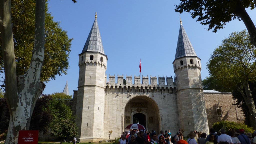 http://www.tonyco.net/pictures/Istanbul_2015/Topkapi/photo.jpg