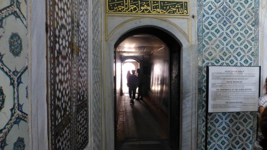 http://www.tonyco.net/pictures/Istanbul_2015/Topkapi/photo33.jpg