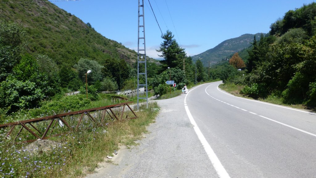 http://www.tonyco.net/pictures/Kavkaz/On_the_road_Turkey/photo277.jpg