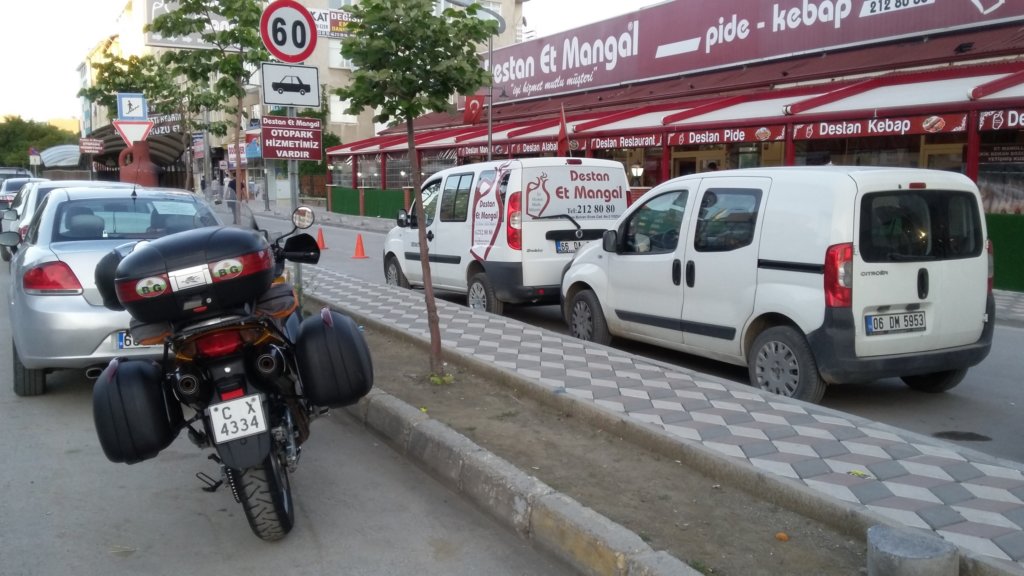 http://www.tonyco.net/pictures/Kurdistan_2017/On_the_road/yozgat.jpg