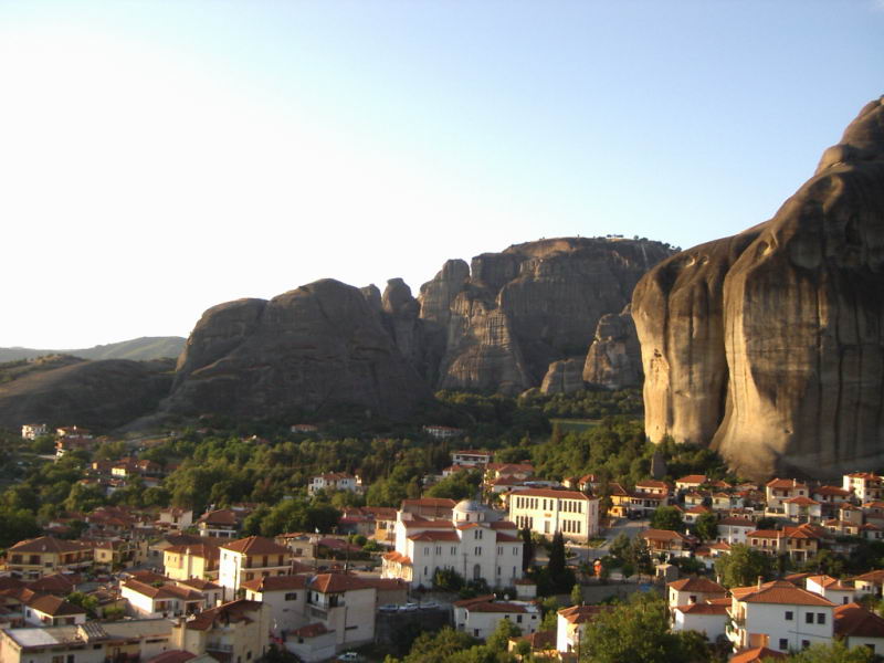 http://www.tonyco.net/pictures/Meteora_10_06_2007/image057.JPG