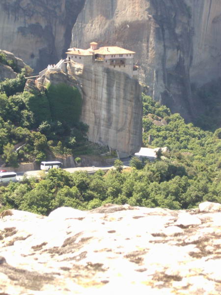 http://www.tonyco.net/pictures/Meteora_10_06_2007/image143.JPG