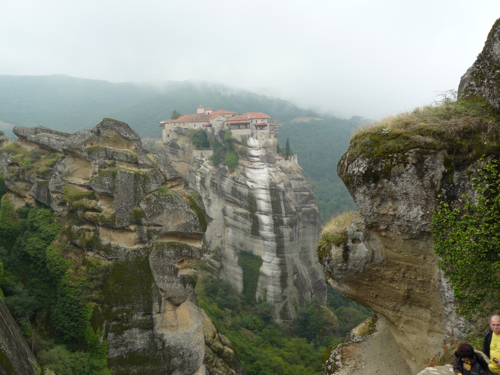 http://www.tonyco.net/pictures/Meteora_20_09_2009/P1060678.JPG