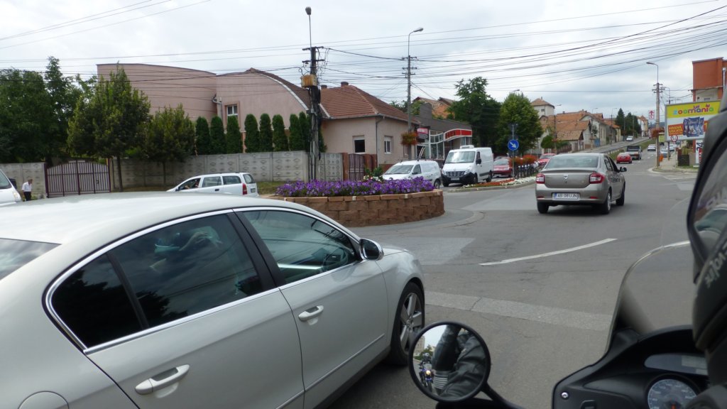 http://www.tonyco.net/pictures/Romania_30_07_2015/albaiulia4.jpg