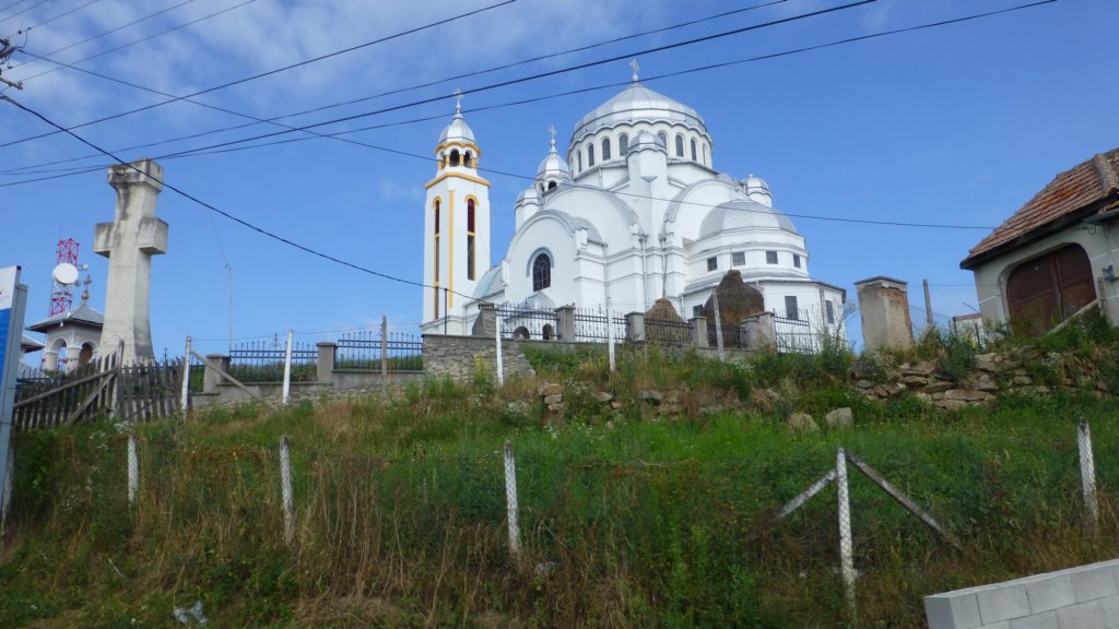 http://www.tonyco.net/pictures/Romania_30_07_2015/transalpina39.jpg